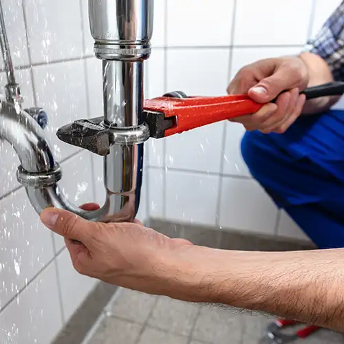 Quick response to plumbing leaks and issues. Trust Clog Pro Plumber to handle urgent repairs.